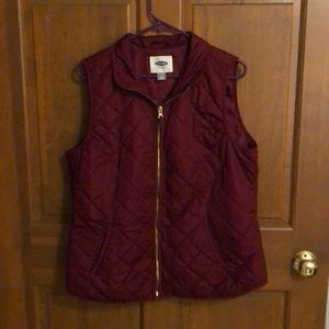 Old navy puffer vest!!
